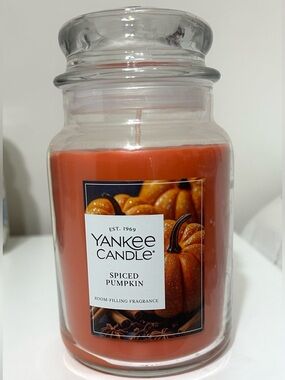 New Large Jar Yankee Candle, Spiced Pumpkin, 22 ounces